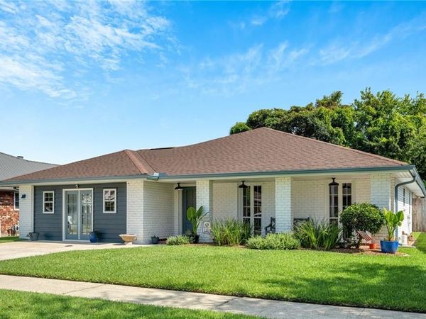 8021 BAROCCO Drive , Harahan, LA 70123
