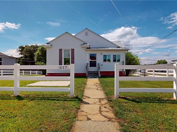 317 W Atkins Street, Dobson, NC 27017