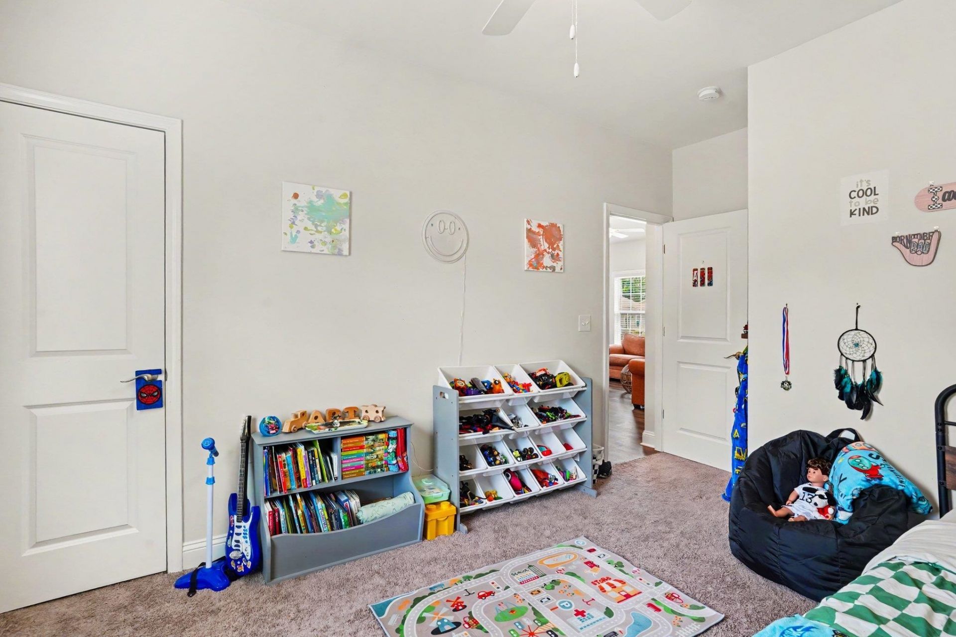 1511 6th Ave.  Photo 23