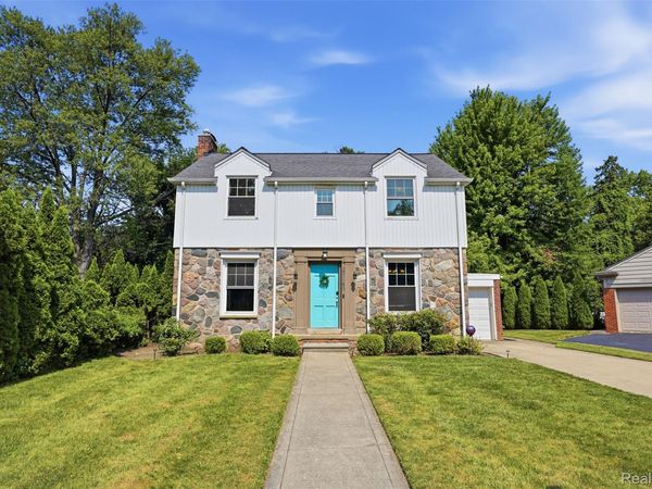 27145 Eldorado Place, Lathrup Village, Mi 48076