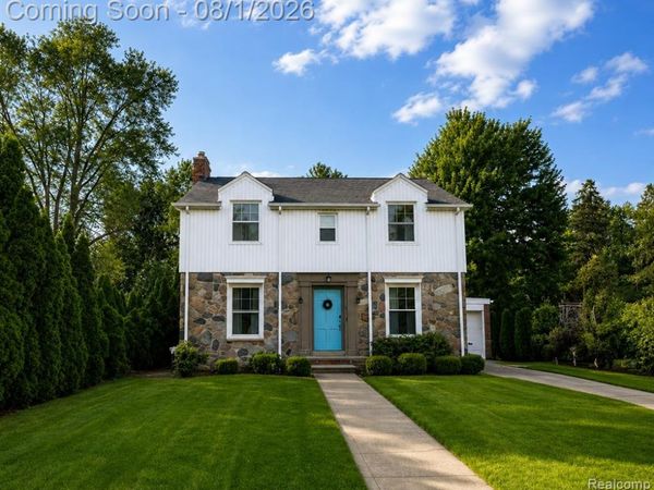 27145 Eldorado Place, Lathrup Village, Mi 48076