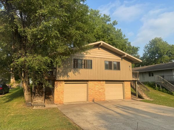 305 Jackson Avenue N, Hopkins, MN 55343