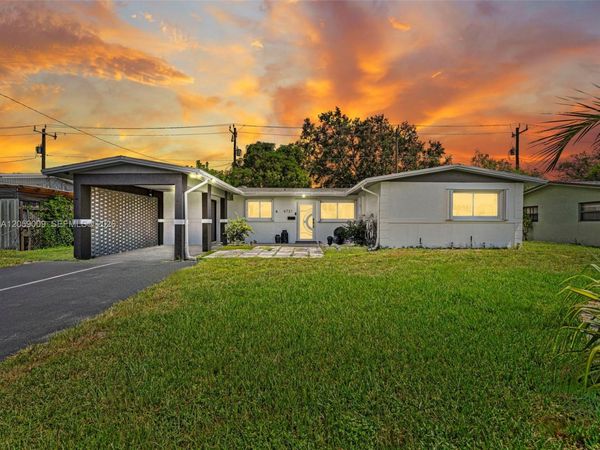 6721 Allen St , Hollywood, FL 33024