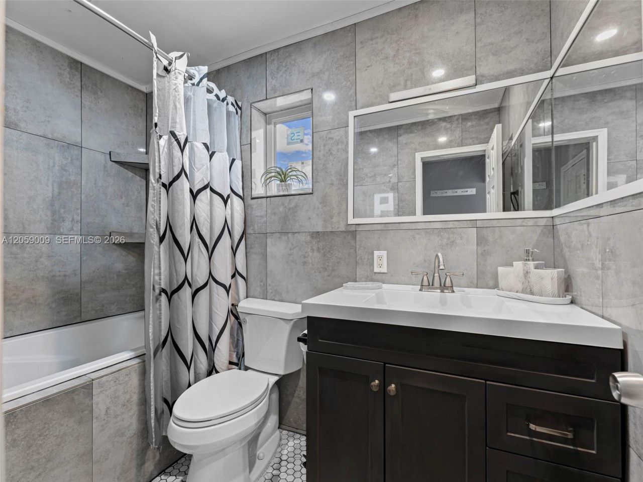 6721 Allen St , Hollywood, FL 33024 Photo