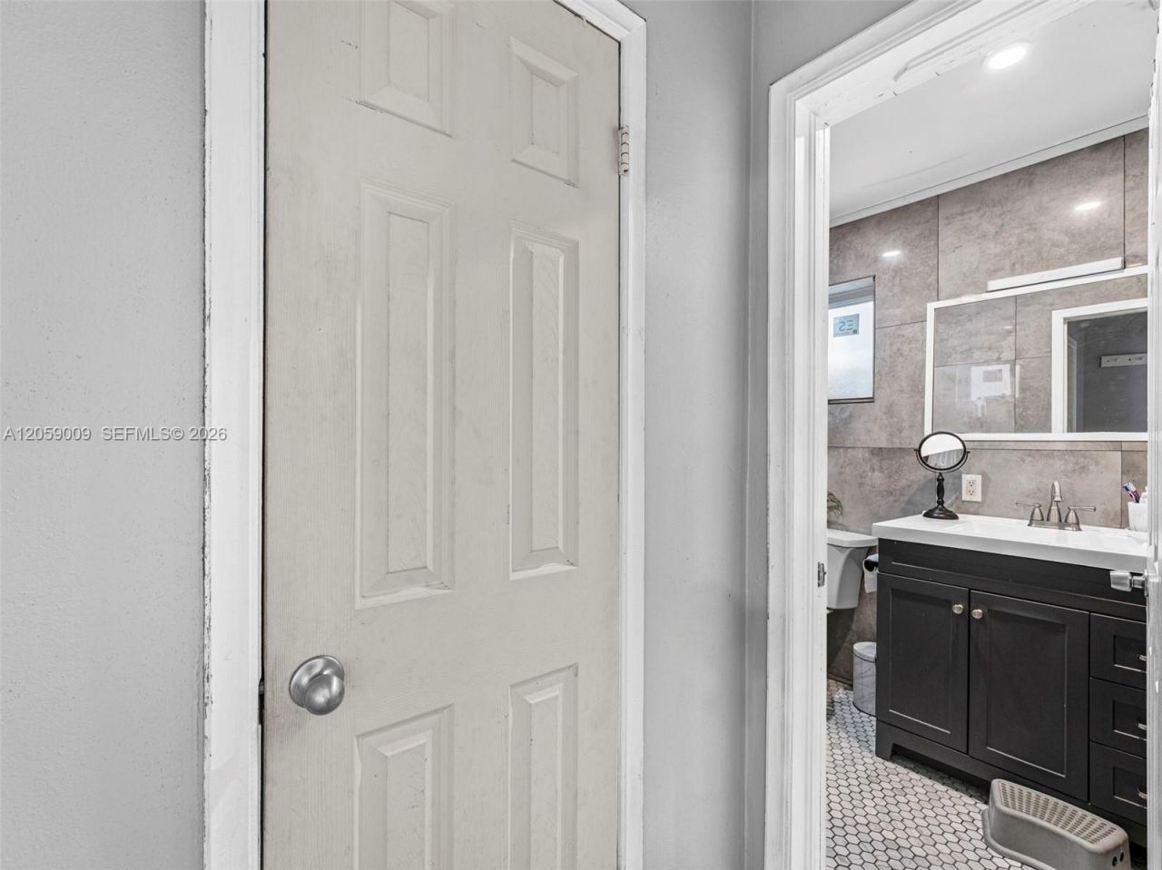 6721 Allen St , Hollywood, FL 33024 Photo