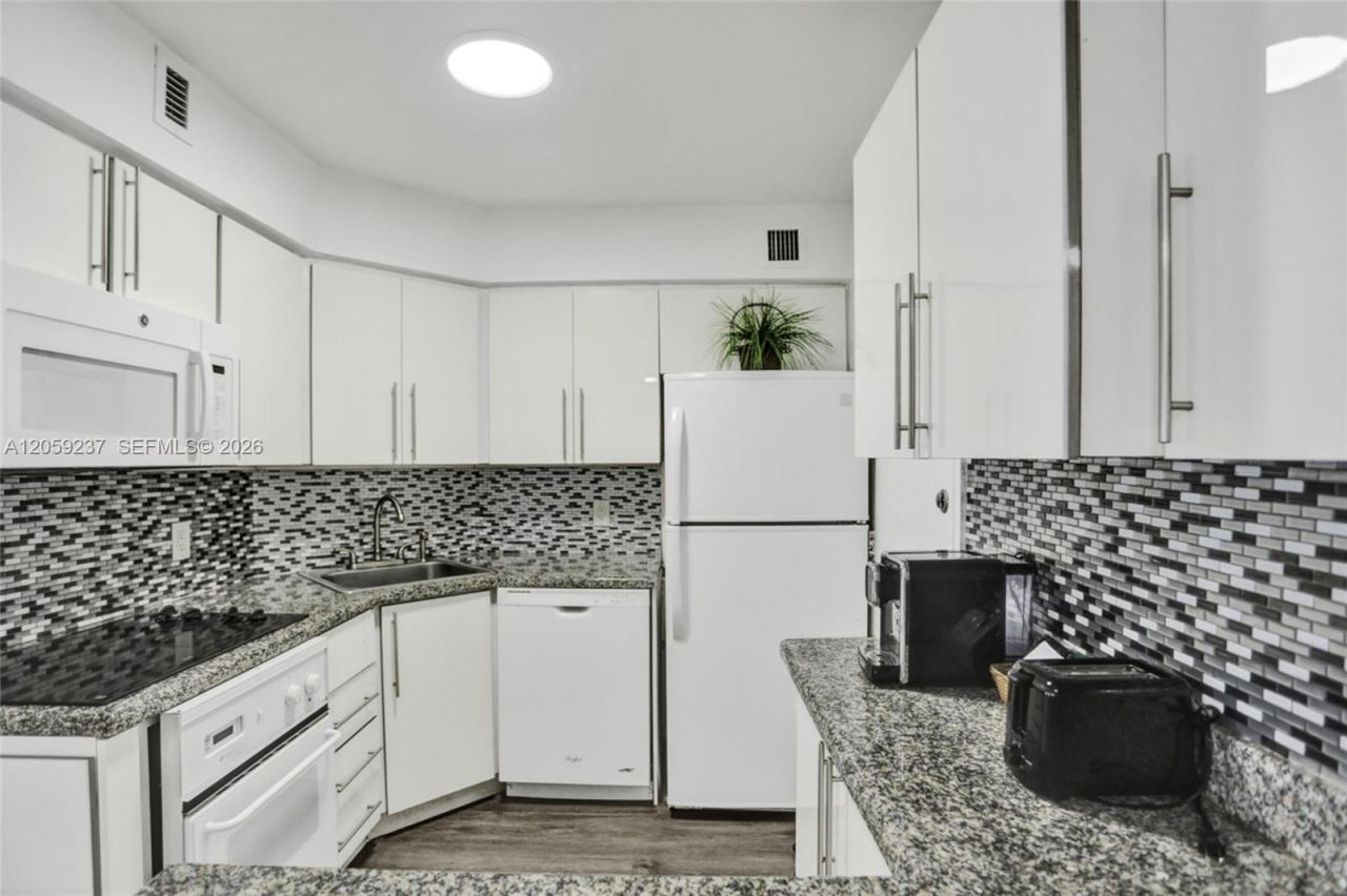 Please Call For Address, Unit 1110, Miami Beach, FL 33140 Photo