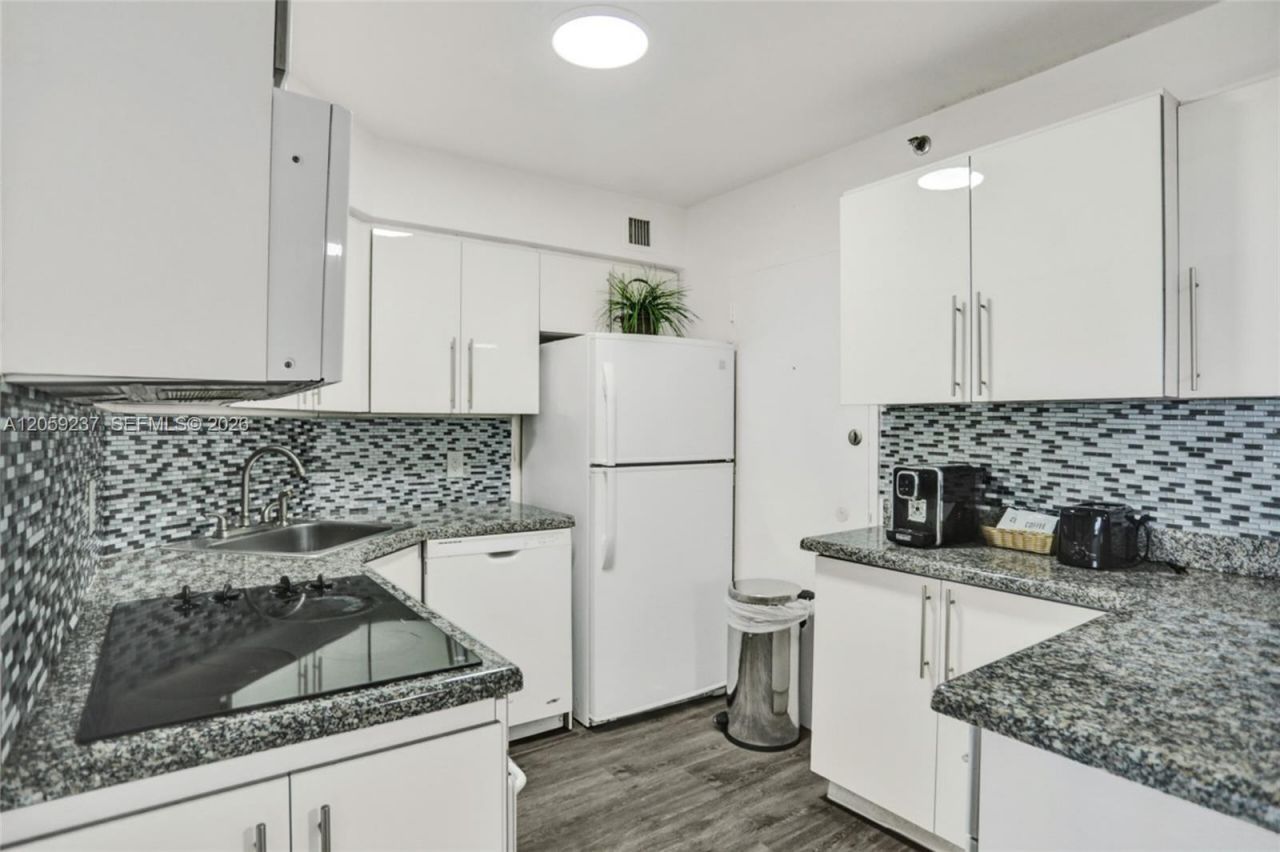 Please Call For Address, Unit 1110, Miami Beach, FL 33140 Photo