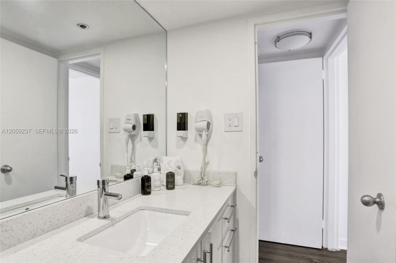 Please Call For Address, Unit 1110, Miami Beach, FL 33140 Photo