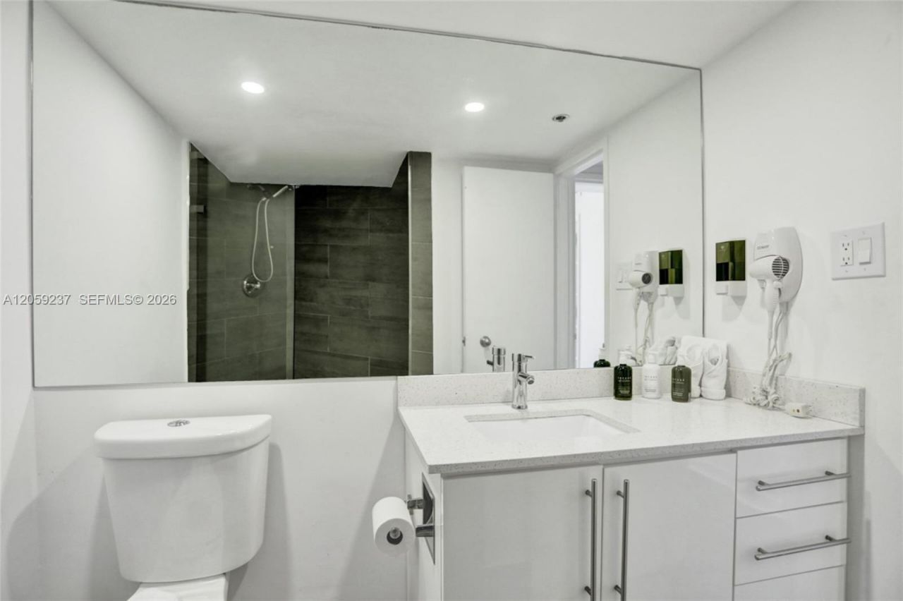 Please Call For Address, Unit 1110, Miami Beach, FL 33140 Photo