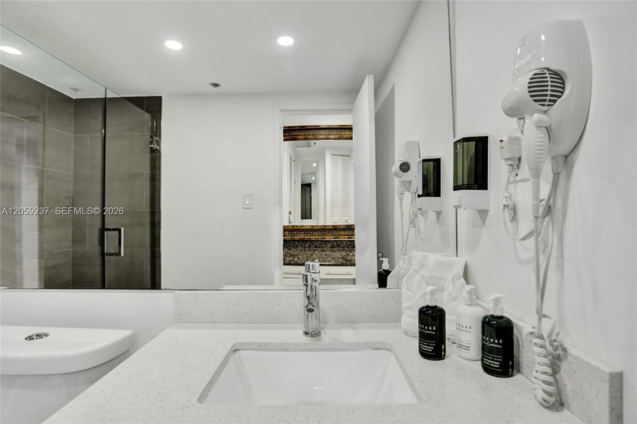 Please Call For Address, Unit 1110, Miami Beach, FL 33140 Photo