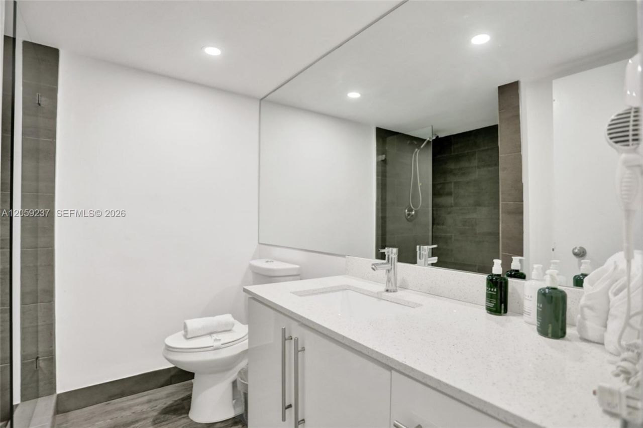 Please Call For Address, Unit 1110, Miami Beach, FL 33140 Photo