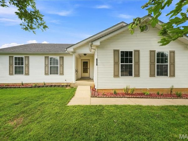 4208 NW Point Drive, House Springs, MO 63051