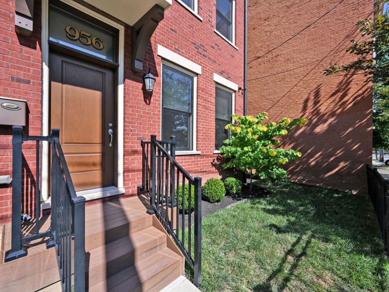 956 Philadelphia Street, Covington, KY 41011 Photo 2