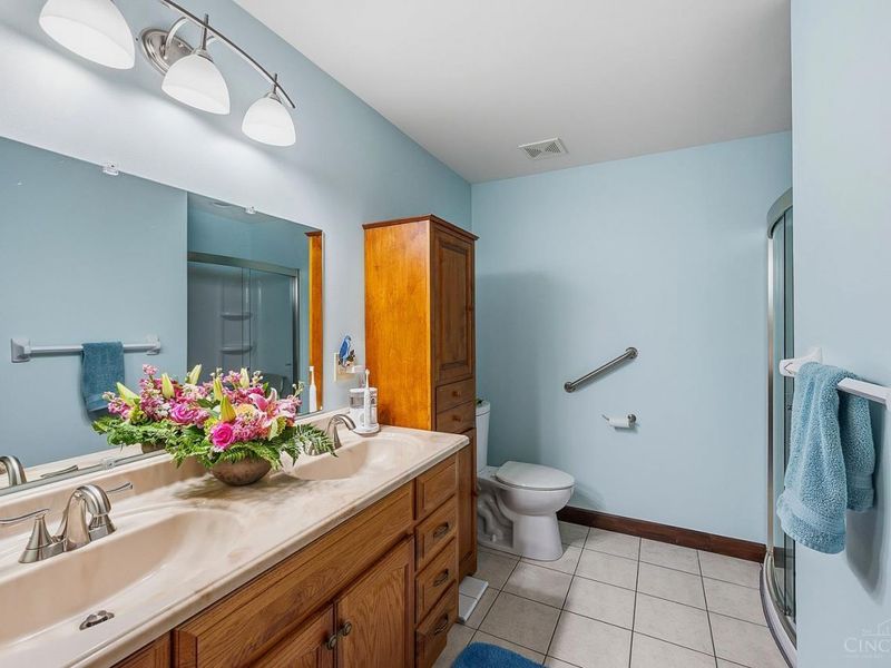 5962 Whitehorse Court, West Chester, OH 45069 Photo 18