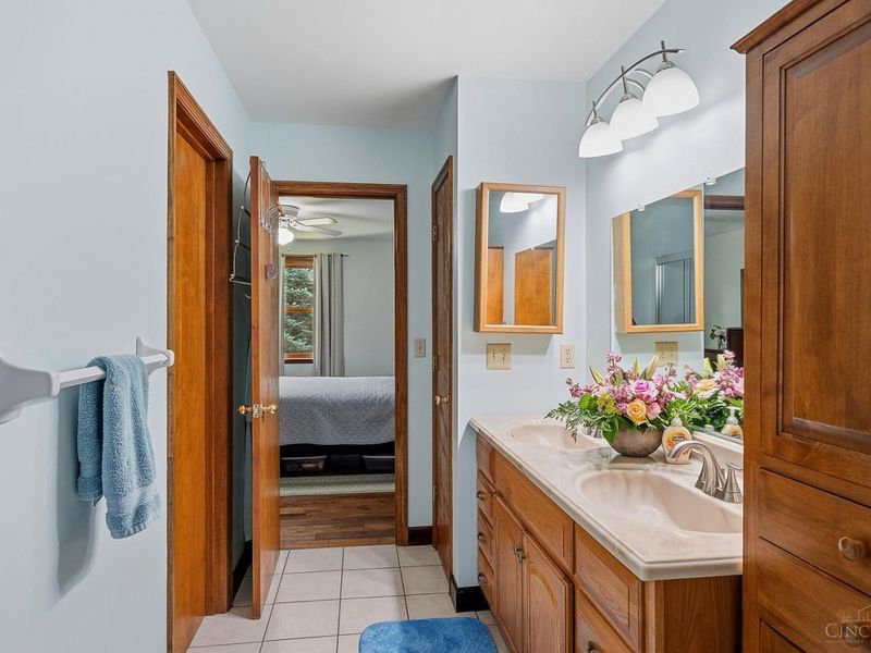 5962 Whitehorse Court, West Chester, OH 45069 Photo 19