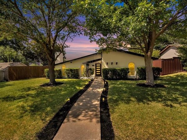 6631 Hunters Ridge Drive , Dallas, TX 75248