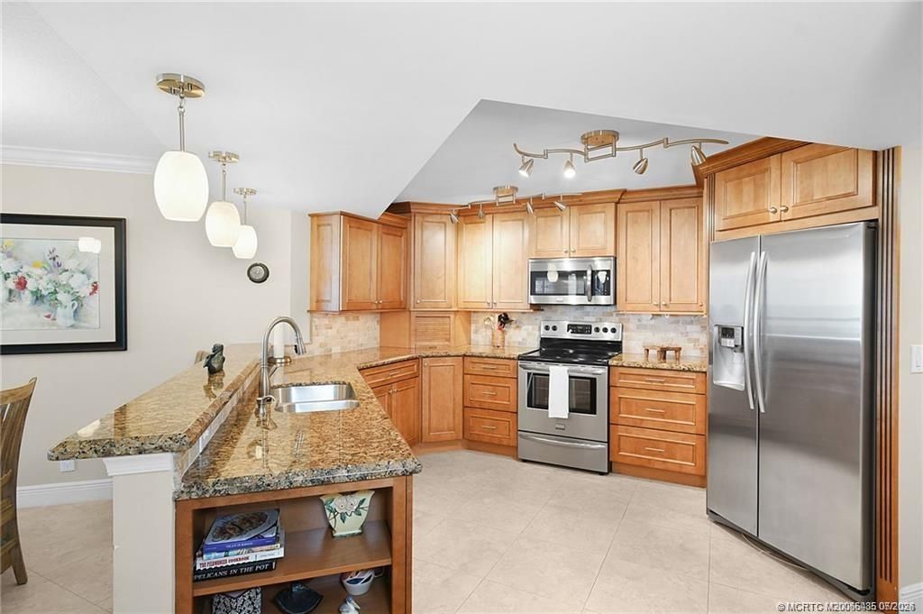 9550 S Ocean Drive, Unit 705, Jensen Beach, FL 34957 Photo