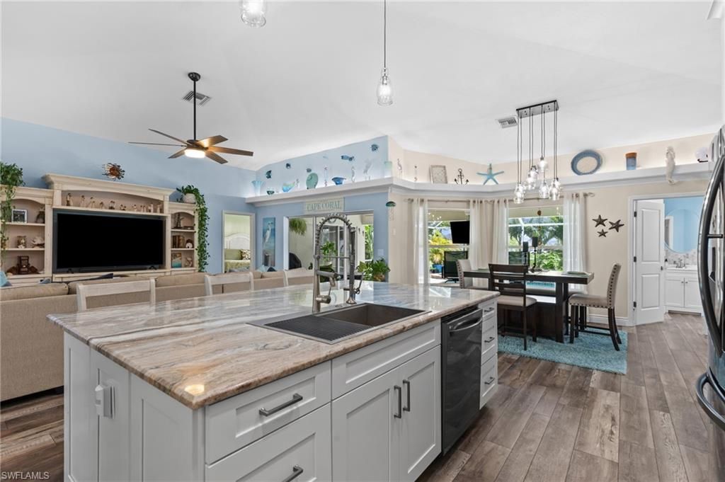 441 NE 5th Ave, Cape Coral, FL 33909 Photo