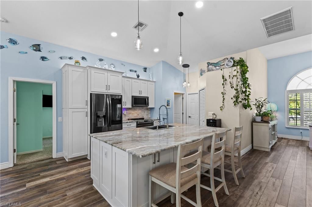 441 NE 5th Ave, Cape Coral, FL 33909 Photo