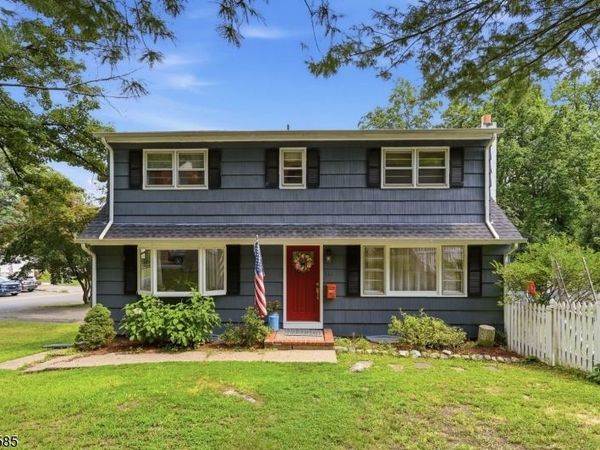 110 Truman Blvd, Oakland, NJ 07436