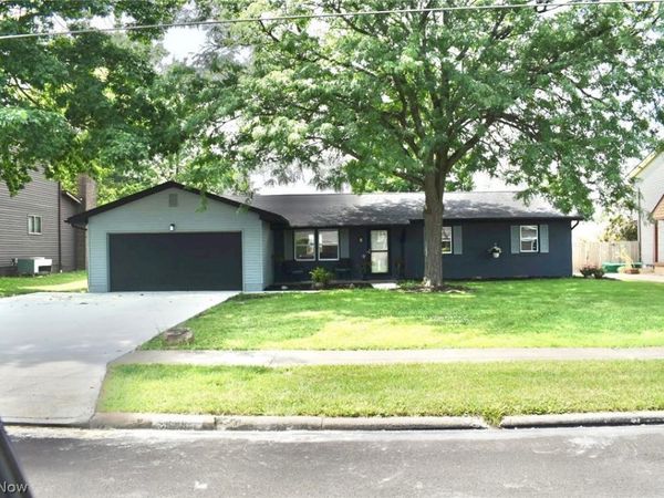 5629 London Drive , Austintown, OH 44515