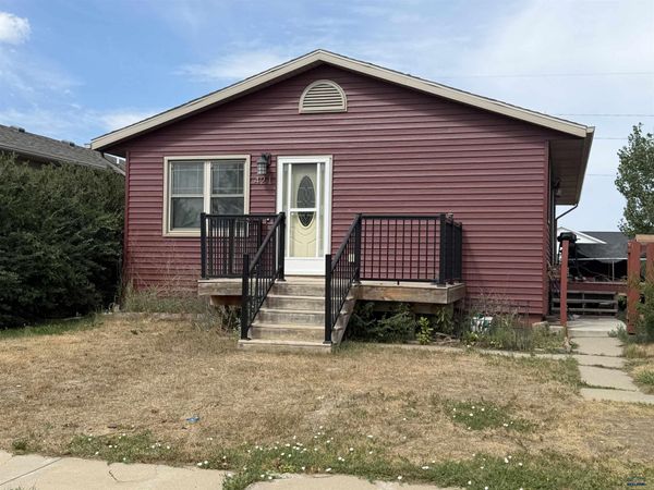 421 ENNEN DR, Rapid City, SD 57703