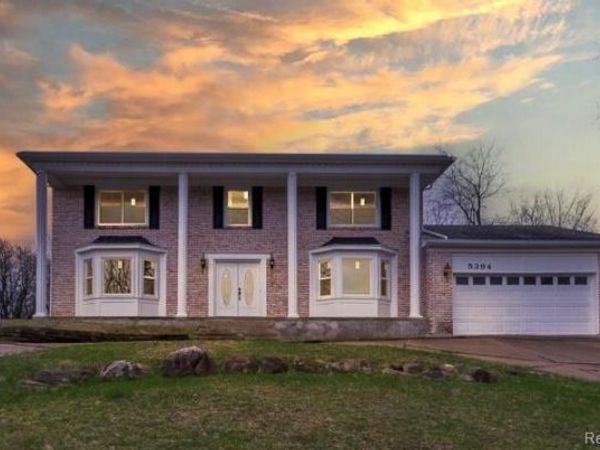 5394 Pond Bluff Drive, West Bloomfield Township, Mi 48323