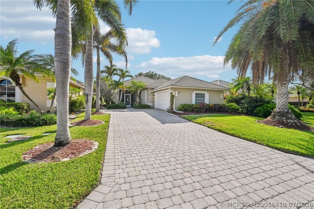 4516 NW Wandering Oak Court, Jensen Beach, FL 34957 Photo