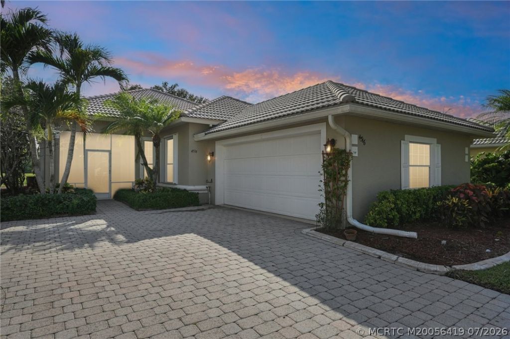 4516 NW Wandering Oak Court, Jensen Beach, FL 34957 Photo