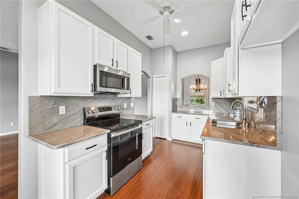 4516 NW Wandering Oak Court, Jensen Beach, FL 34957 Photo