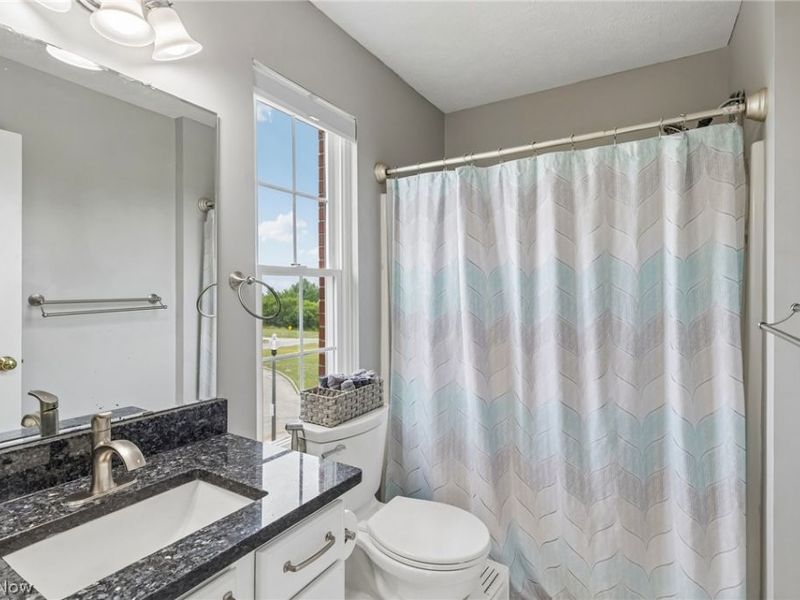 2708 Martin Luther King Jr Drive, Cleveland, OH 44104 Photo 34