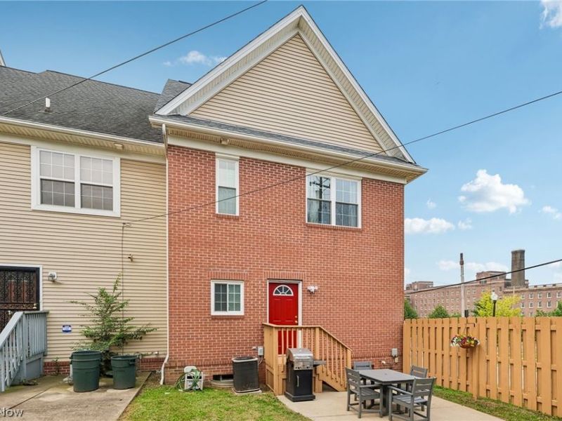 2708 Martin Luther King Jr Drive, Cleveland, OH 44104 Photo 43