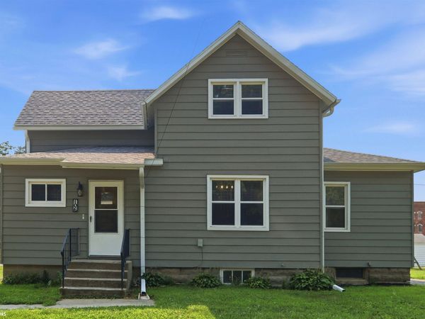 106 S 6th Street, Montezuma, IA 50171