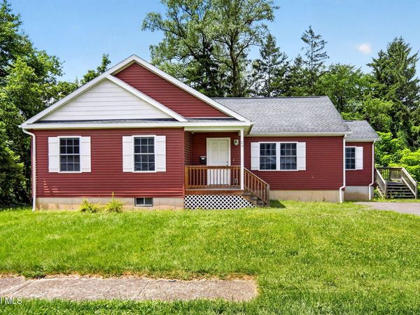 27 Edward Street, Cohoes, NY 12047