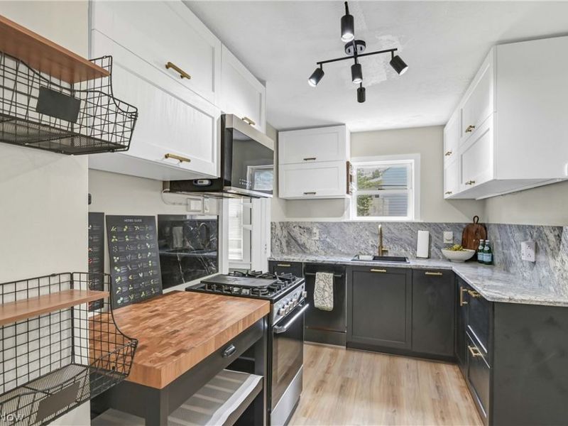3371 W 131st Street, Cleveland, OH 44111 Photo 16