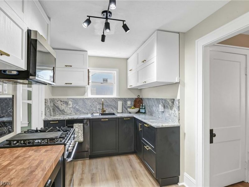 3371 W 131st Street, Cleveland, OH 44111 Photo 17