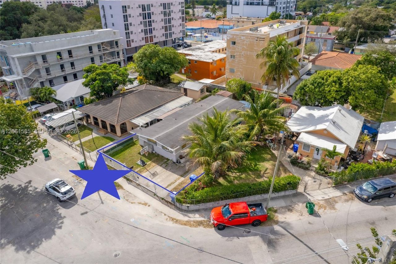 1552 NW 15th Ave , Miami, FL 33125 Photo