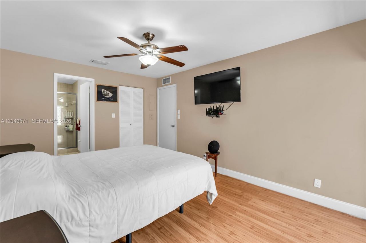 9820 NW 65th Ct, Unit B13, Tamarac, FL 33321 Photo
