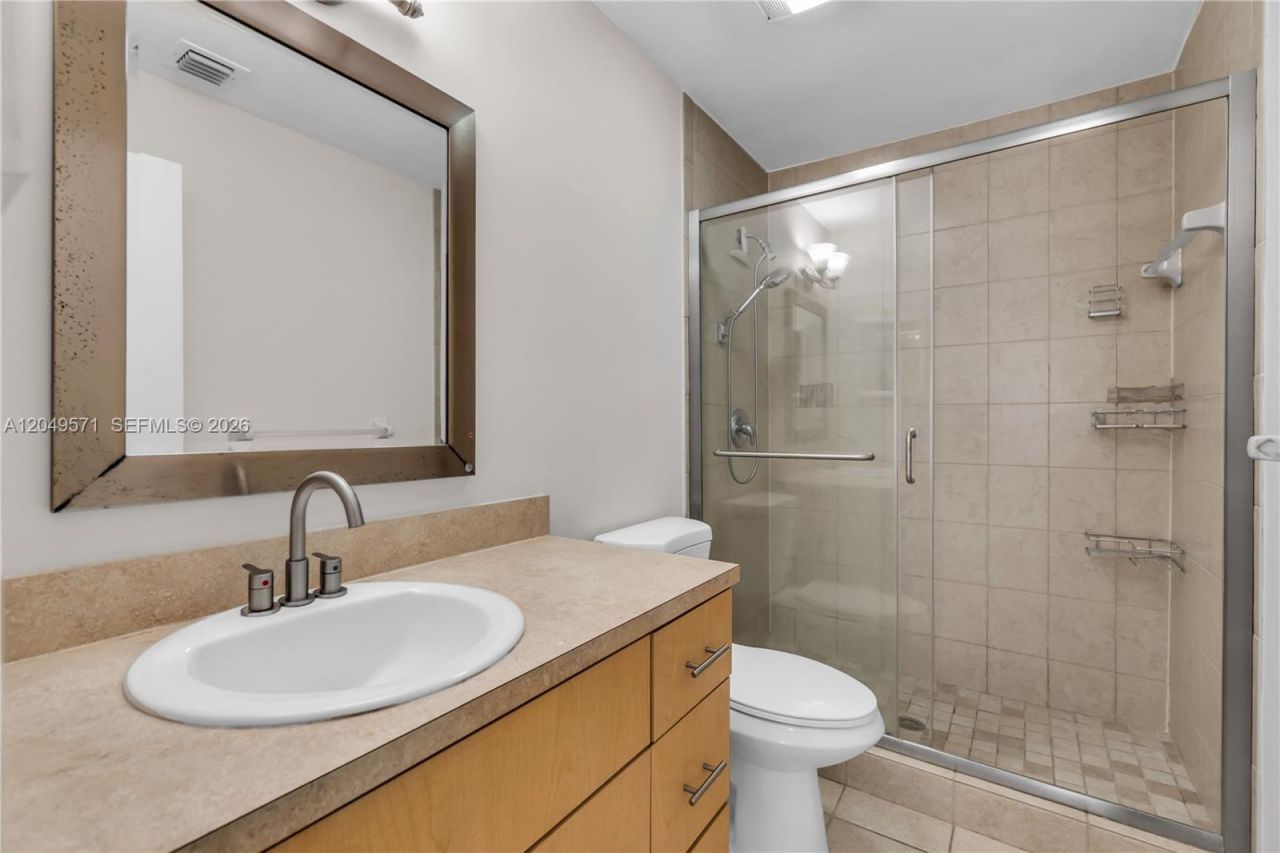 9820 NW 65th Ct, Unit B13, Tamarac, FL 33321 Photo