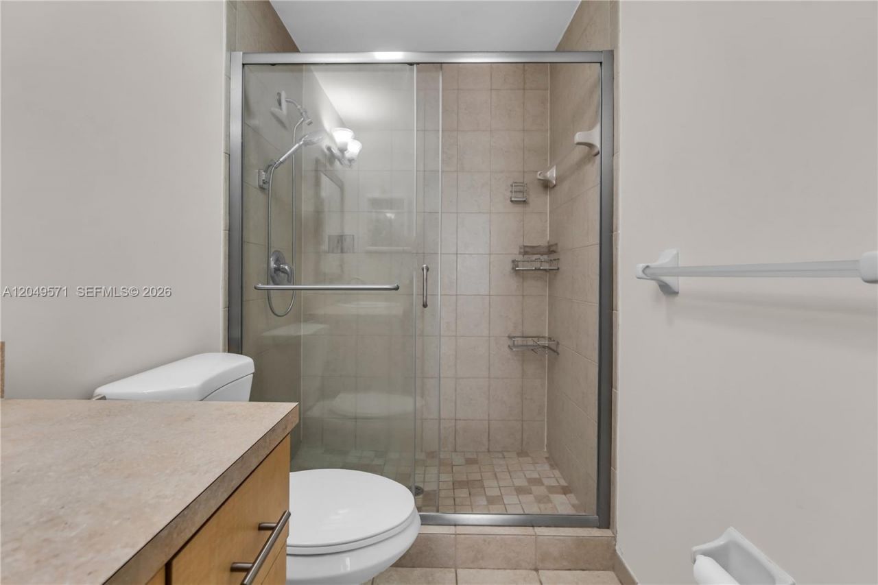 9820 NW 65th Ct, Unit B13, Tamarac, FL 33321 Photo