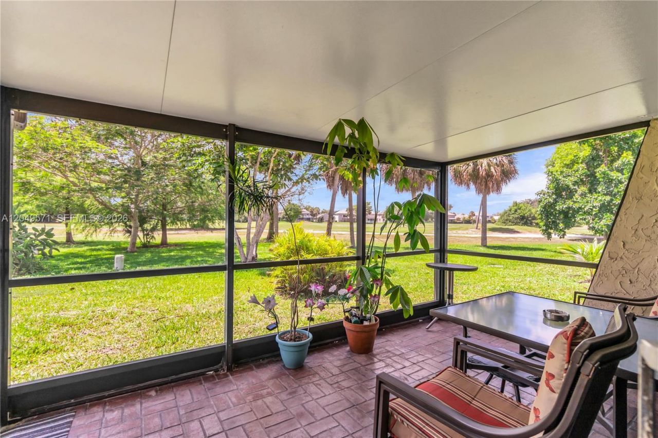 9820 NW 65th Ct, Unit B13, Tamarac, FL 33321 Photo
