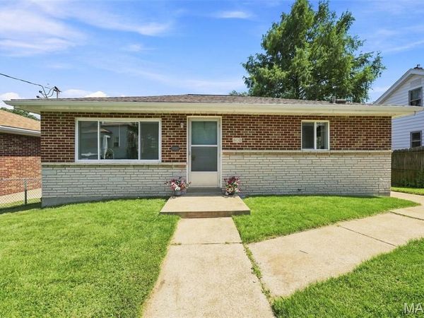 802 Dammert Avenue, St Louis, MO 63125