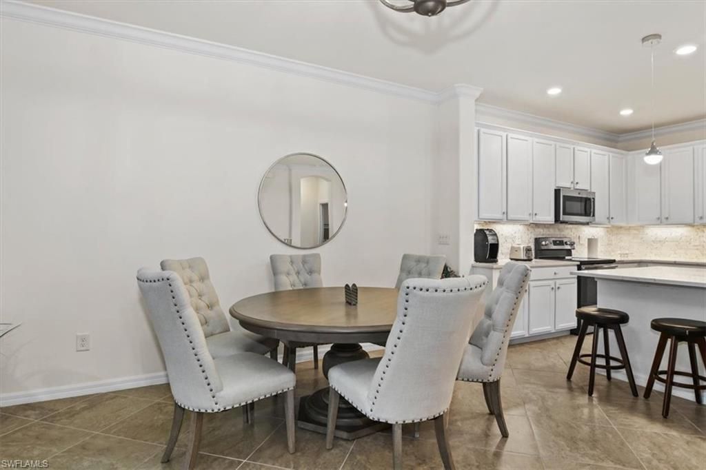 9093 Glenforest Dr, Naples, FL 34120 Photo
