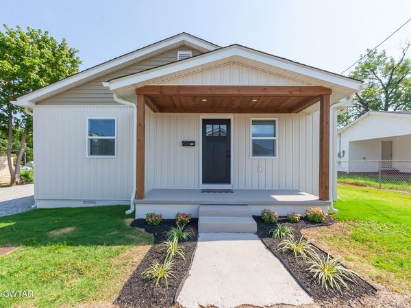 306 N Church Street, Trenton, TN 38382