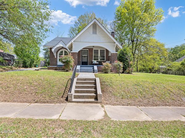 620 Campbell Street , Jackson, TN 38301