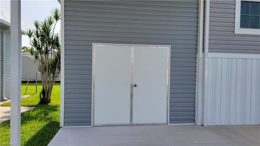 302 Shoreland Dr , Fort Myers, FL 33905 Photo