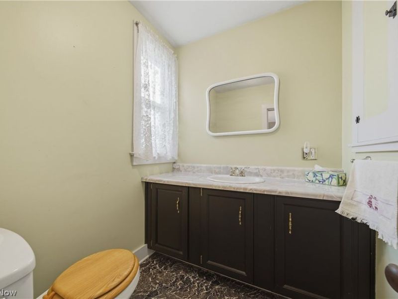 143 E Highland Avenue , Ravenna, OH 44266 Photo 11