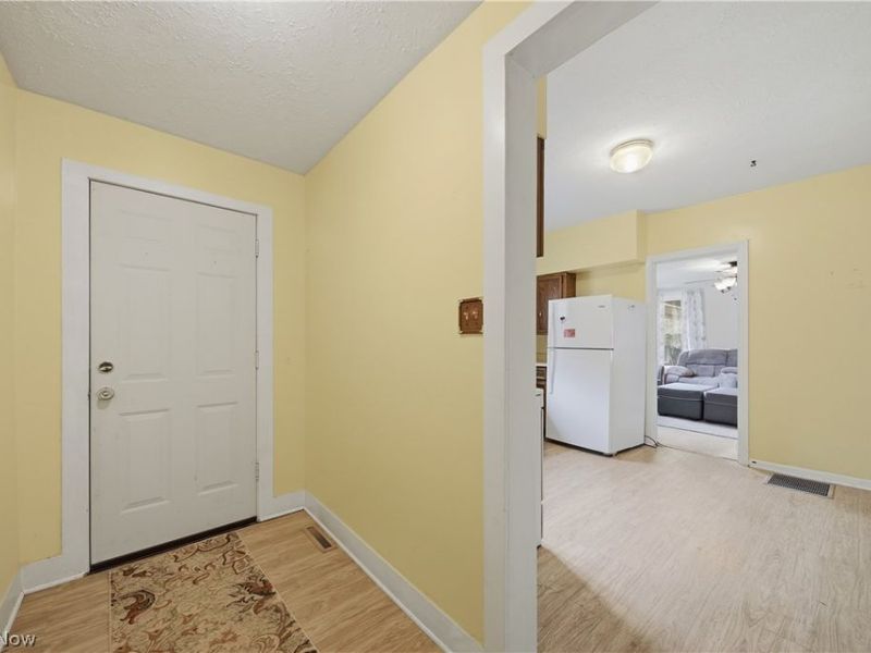 143 E Highland Avenue , Ravenna, OH 44266 Photo 15