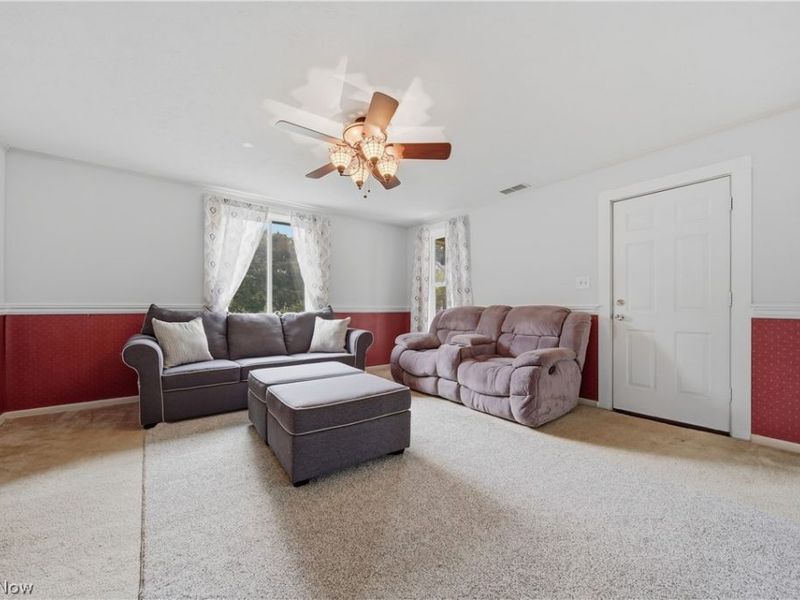 143 E Highland Avenue , Ravenna, OH 44266 Photo 7