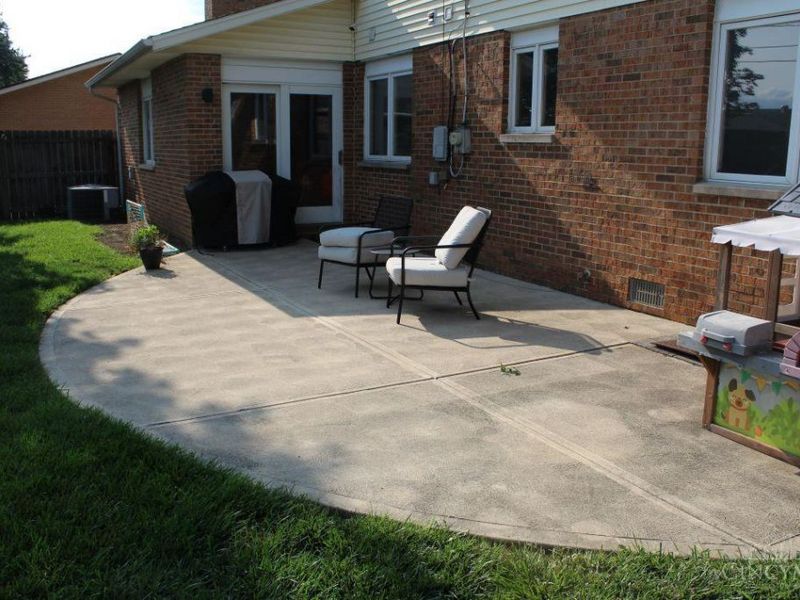 1060 Mayfair Drive, Wilmington, OH 45177 Photo 8